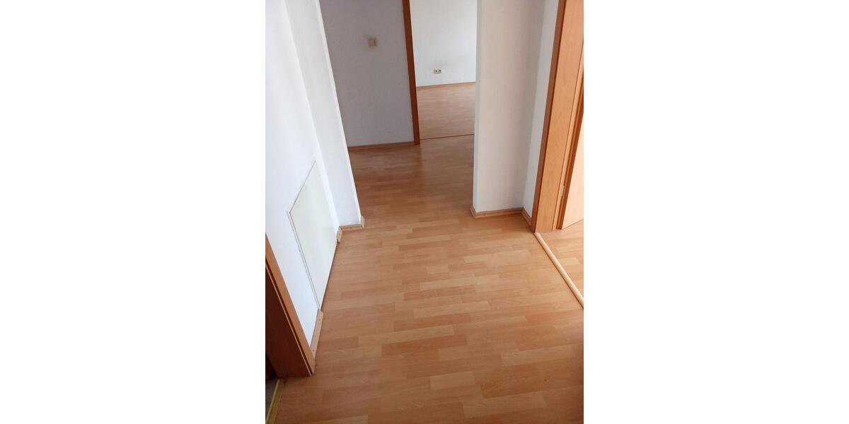 Dachgeschoßwohnung Hameln Kernstadt - 3 Zimmer, 77 m&sup2;, 550&euro; | Angebot:26476296