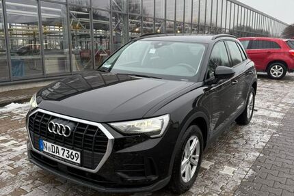 Audi Q3 94.000 km 22.900 &euro; Nürnberg 90461