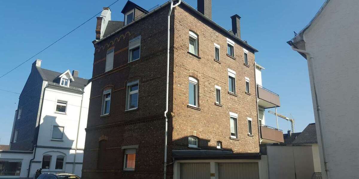 Etagenwohnung Siegen - 4 Zimmer, 112 m&sup2;, 755&euro; | Angebot:27452393