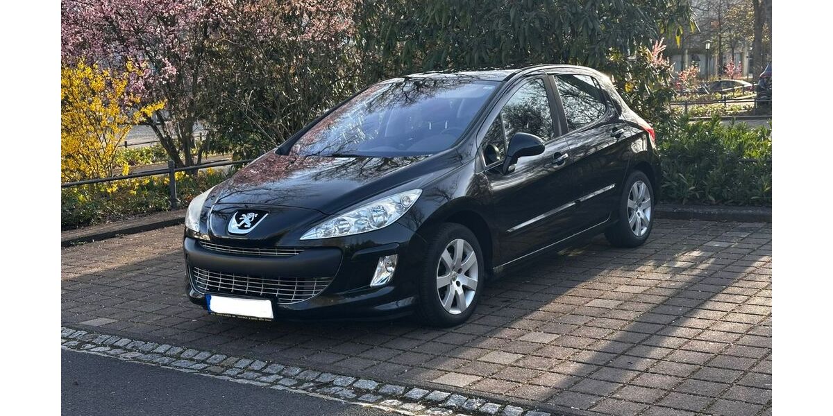 Peugeot 308 135.600 km 2.250 &euro; Bad Salzungen 36469