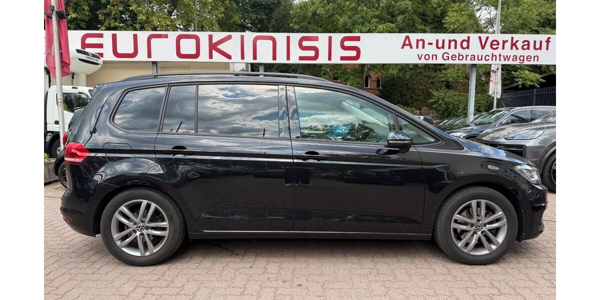 VW Touran 34.000 km 34.499 &euro; Berlin 10787