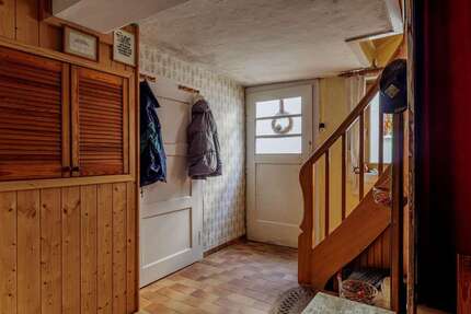 Haus Saalfeld - 6 Zimmer, 140 m&sup2;, 54.000&euro; | Angebot:24505177