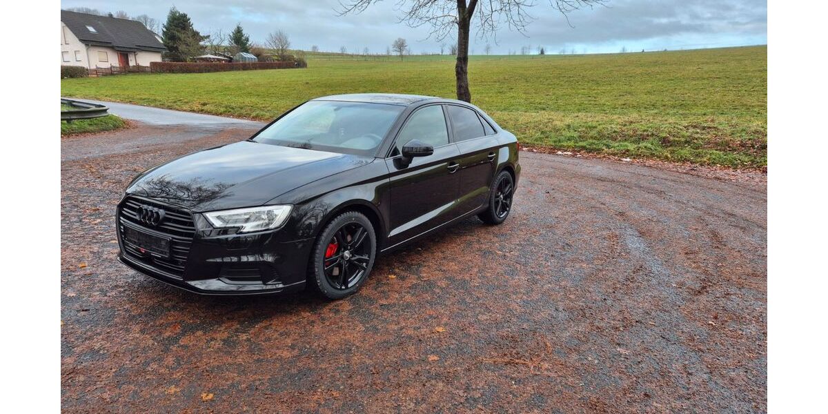 Audi A3 96.000 km 18.900 &euro; Gummersbah 51643