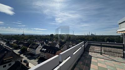 ÜBER DEN DÄCHERN DER STADT 4 zimmer