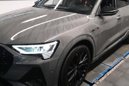 Audi e-tron 44.200 km 42.950 &euro; Salzgitter 38259