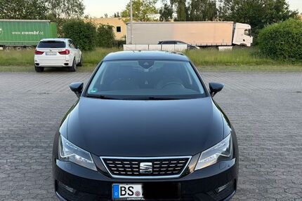 Seat Leon 77.304 km 13.799 &euro; Braunschweig 38120