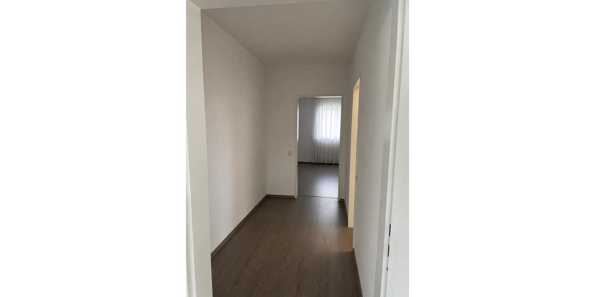 Etagenwohnung Hamm (Sieg) - 3 Zimmer, 82 m&sup2;, 190.000&euro; | Angebot:27157666