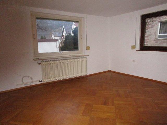 Etagenwohnung Gaggenau - 7 Zimmer, 166 m&sup2;, 1.660&euro; | Angebot:26297514