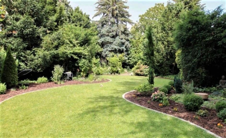 Dachgeschoßwohnung Neuwied - 6 Zimmer, 150 m&sup2;, 1.500&euro; | Angebot:26020728