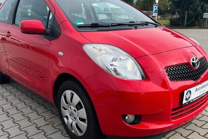 Toyota Yaris 164.711 km 2.700 € Borna 04552