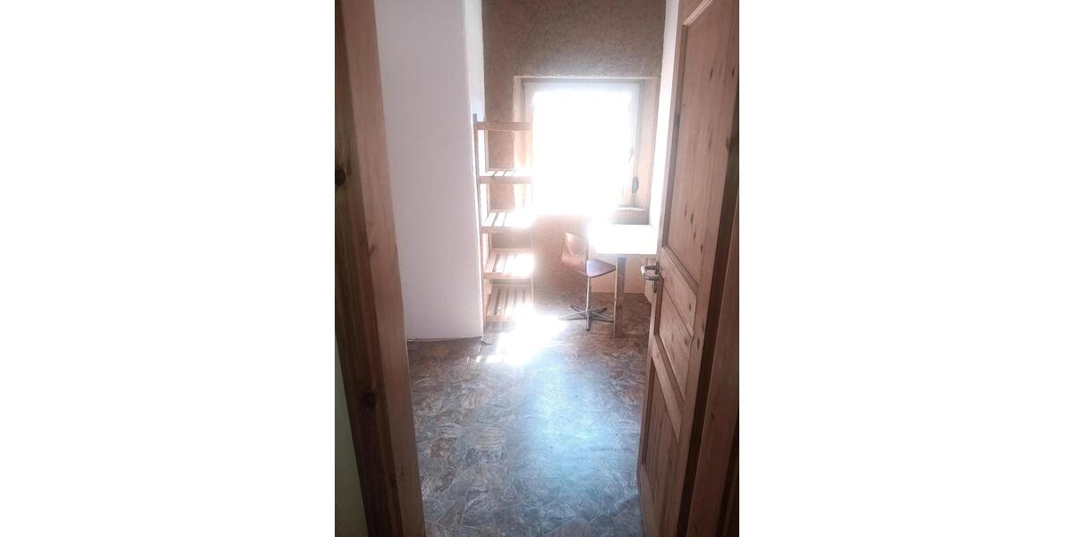 Etagenwohnung Haßfurt - 4 Zimmer, 90 m&sup2;, 720&euro; | Angebot:26456208