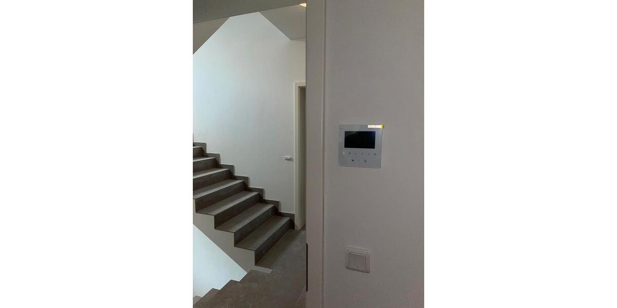 Etagenwohnung Hohen Neuendorf - 3 Zimmer, 91 m&sup2;, 1.638&euro; | Angebot:25131048