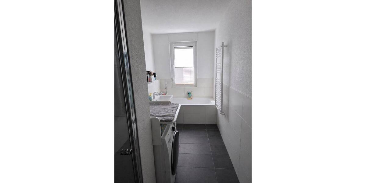 Etagenwohnung Berlin Hellersdorf - 3 Zimmer, 64 m&sup2;, 1.071&euro; | Angebot:26358738