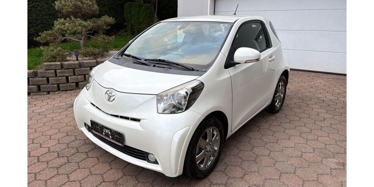 Toyota IQ 126.740 km 5.990 &euro; Bliesen (St. Wendel) 66606