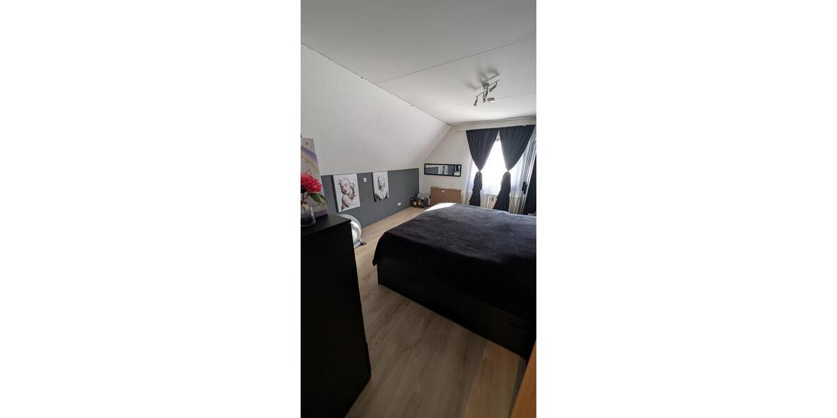 Dachgeschoßwohnung Hemer - 3.5 Zimmer, 95 m&sup2;, 670&euro; | Angebot:26323653