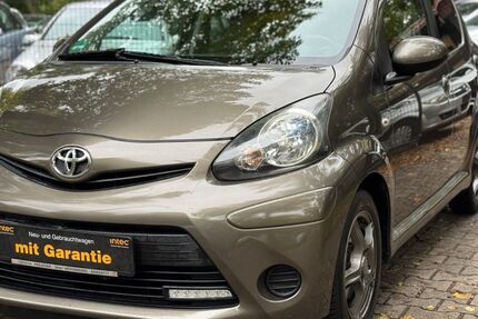 Toyota Aygo (X) 103.000 km 4.499 € Berlin 12347