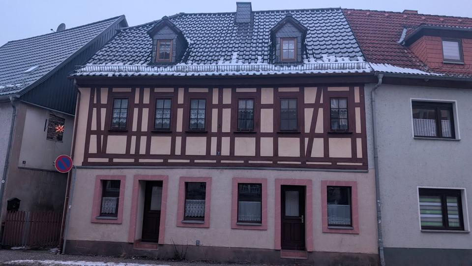 Doppelhaushälfte Lunzenau - 6 Zimmer, 120 m&sup2;, 57.500&euro; | Angebot:24811276