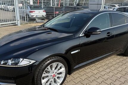 Jaguar XF 114.382 km 14.950 &euro; Achim 28832