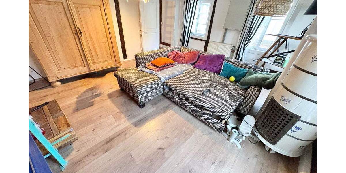 Schönes Fachwerkhaus mit kleinem Garten in ruhiger Lage 4 zimmer