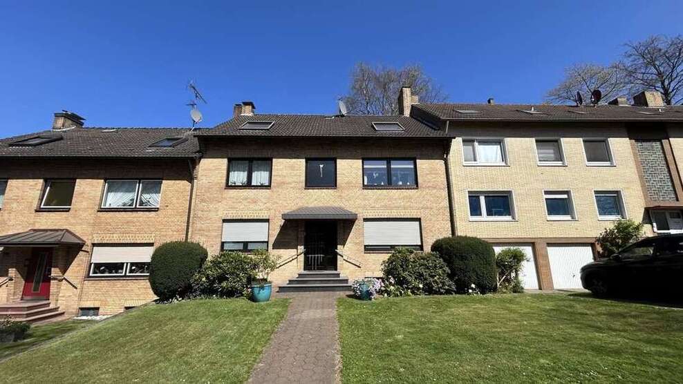 Haus zum Kaufen in Essen - Frintrop 429.000 € 228 m²