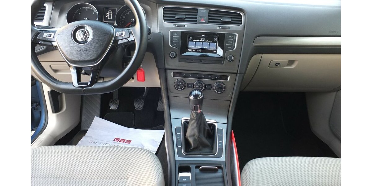 VW Golf VII COMFORTLINE PANORAMADACH KLIMAAUTOMATIK 1 150.000 km 8.908 &euro; Köln 50858