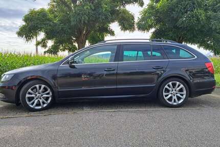 Skoda Superb 207.000 km 11.800 € Rheinfelden 79618