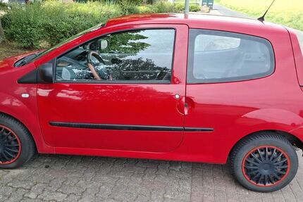 Renault Twingo 144.000 km 1.999 &euro; Büdingen 63654