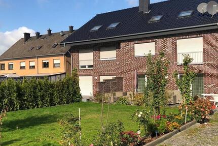 Haus Köln Ehrenfeld - 7 Zimmer, 200 m&sup2;, 600.000&euro; | Angebot:25084508