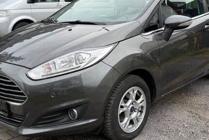 Ford Fiesta 86.000 km 7.200 &euro; Bad Neuenahr 53474