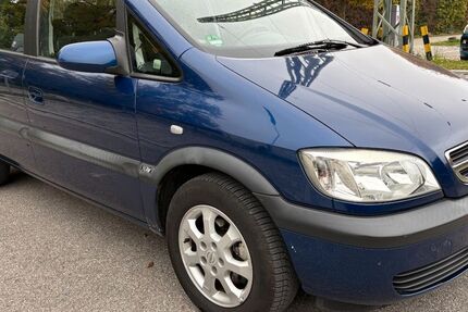Opel Zafira 194.000 km 950 &euro; München 81245
