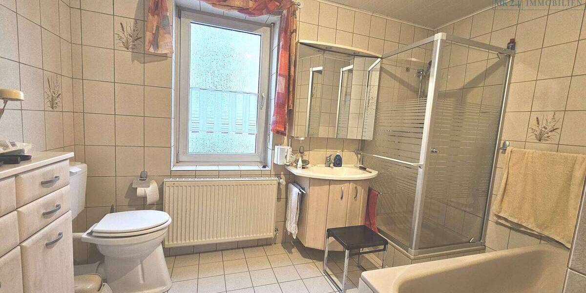 Einfamilienhaus Gießen Rödgen - 8 Zimmer, 186 m&sup2;, 439.000&euro; | Angebot:26128323