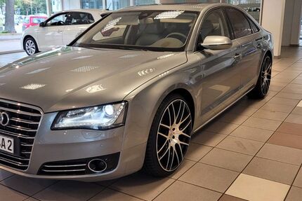 Audi A8 178.000 km 12.990 &euro; Mölln 23879