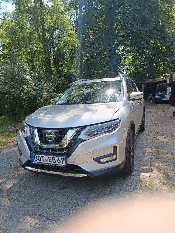 Nissan X-Trail 78.000 km 17.400 € Bottrop 46236