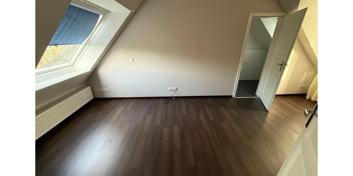 Dachgeschoßwohnung Glücksburg (Ostsee) - 3 Zimmer, 96 m&sup2;, 259.000&euro; | Angebot:25538675