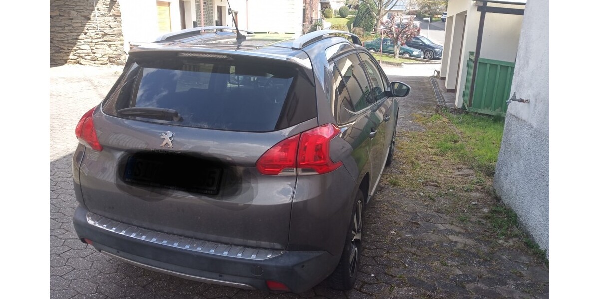 Peugeot 2008 106.000 km 7.600 &euro; Karbach 97842