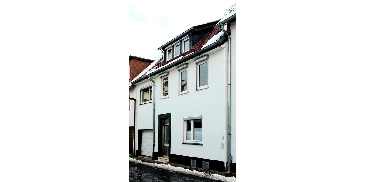 Reihenhaus Eschwege - 6 Zimmer, 130 m&sup2;, 1.020&euro; | Angebot:25379629