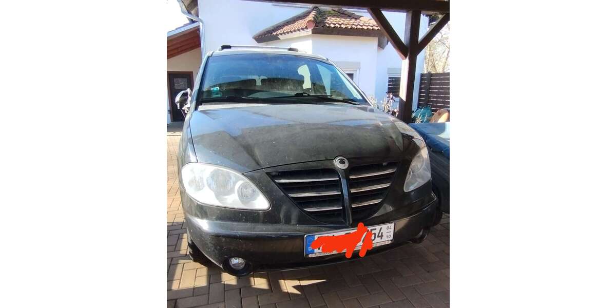 SsangYong Rodius 145.300 km 5.899 &euro; Bad Belzig 14806