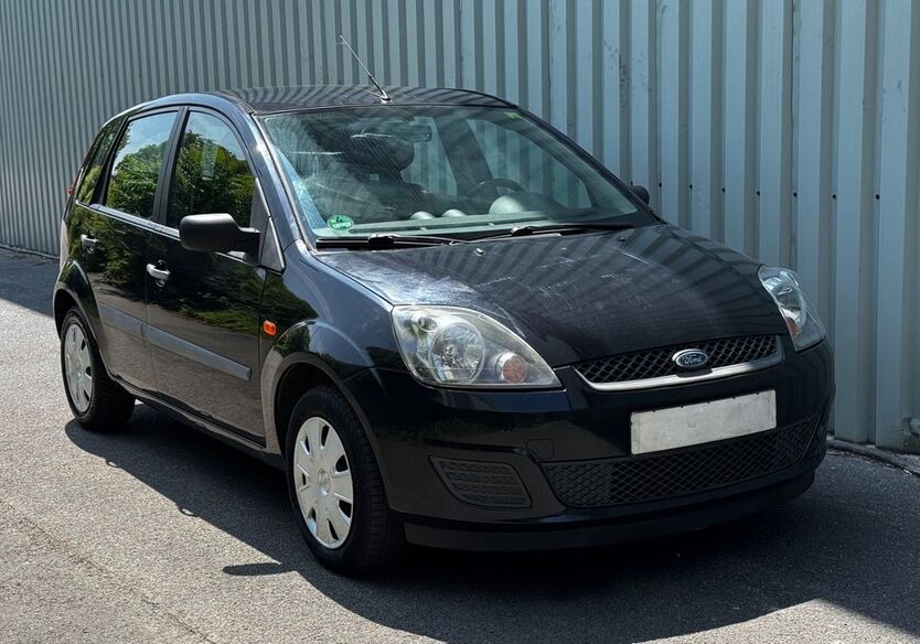 Ford Fiesta 139.000 km 2.490 € Wiesbaden 65203