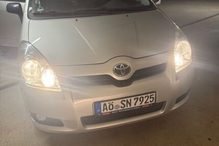 Toyota Corolla Verso 151.000 km 6.500 &euro; Burgkirchen an der alz 84508