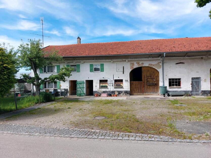 Traditioneller Einfirsthof, Bauernhaus denkmalgeschützt