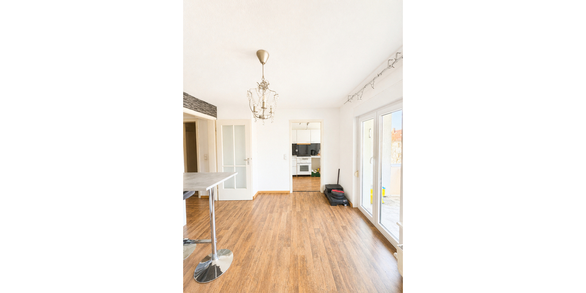 3-Zimmer-Wohnung mit zusätzlichem ausgebautem Zimmer im Dachgeschoss - Etagenwohnung Ulm Weststadt | Angebot:26491749