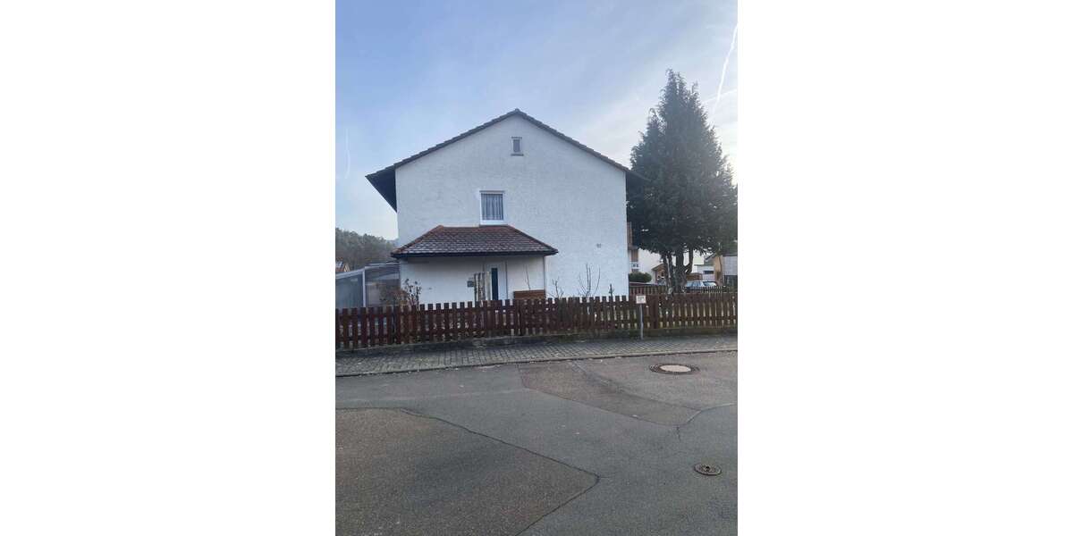 Einfamilienhaus Hardheim - 6 Zimmer, 153 m&sup2;, 370.000&euro; | Angebot:25591044