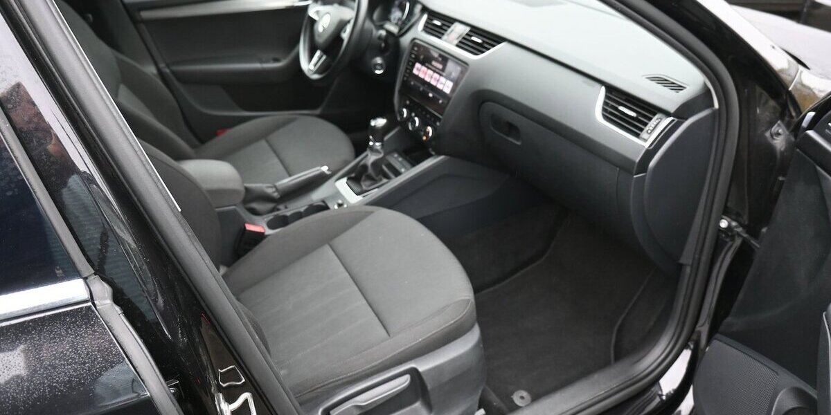 Skoda Octavia 1.5 TSI Combi *Style* Navi LED ACC 17Alu 169.000 km 12.500 &euro; Seevetal - Hittfeld 21218