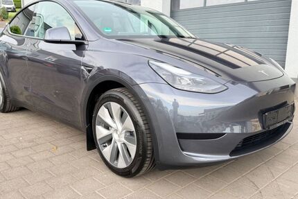 Tesla Model Y 7.100 km 34.950 &euro; Tünsdorf 66693