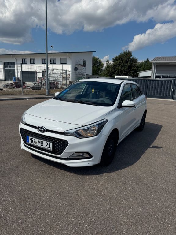i20