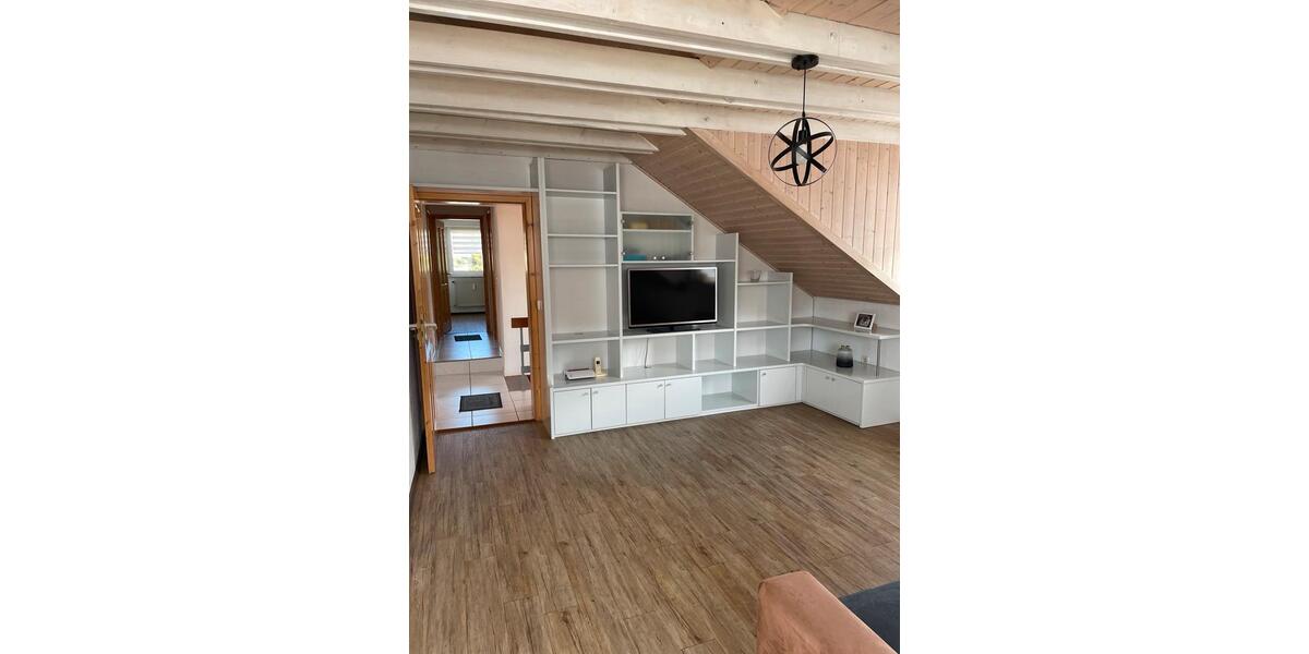 Dachgeschoßwohnung Villingen-Schwenningen Schwenningen - 3 Zimmer, 95 m&sup2;, 1.150&euro; | Angebot:26288219