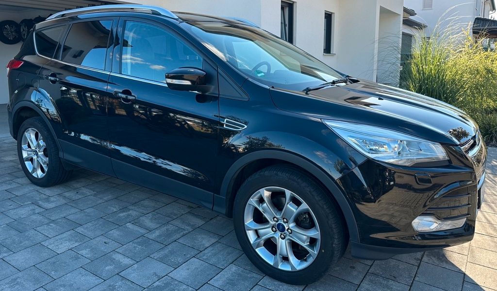 Ford Kuga 129.000 km 10.250 &euro; Neuburg an der Donau 86633