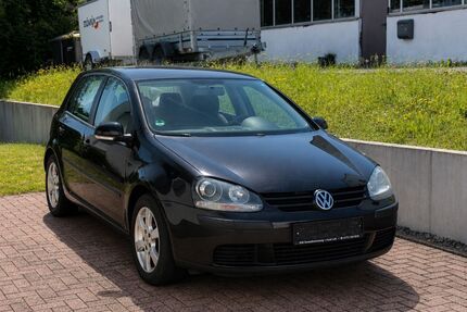 VW Golf 274.182 km 2.599 &euro; Sinn 35764