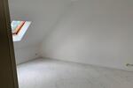 Dachgeschoßwohnung Oberhausen Schmachtendorf - 4 Zimmer, 85 m&sup2;, 600&euro; | Angebot:26670217