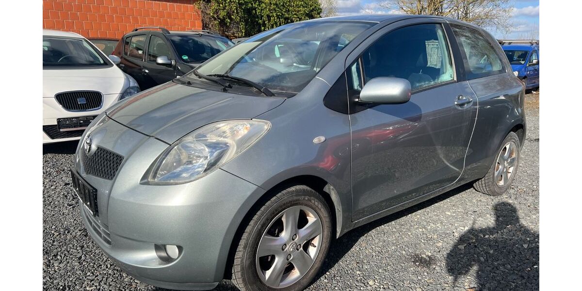 Toyota Yaris 120.000 km 4.999 &euro; Rosdorf 37124